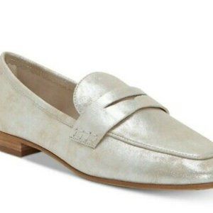 Vince Camuto Macinda Crushed Metallic/Silver Soft Leather Slip On Penny Loafers